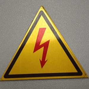 Знаки электробезопасности — Знак электробезопасности — фото